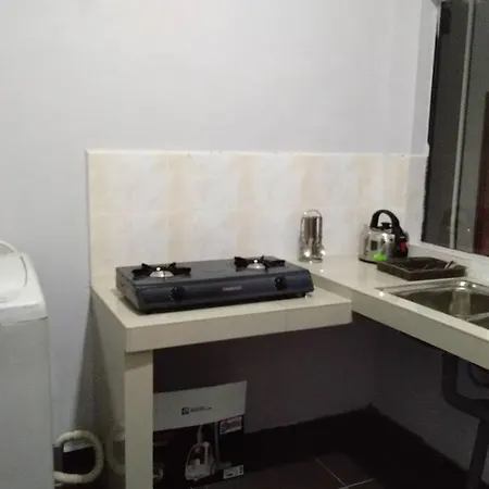 Meru Homestay Suitable For Up To 7 People Klang Exterior photo